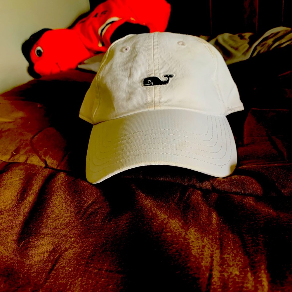 VINEYARD VINES HAT